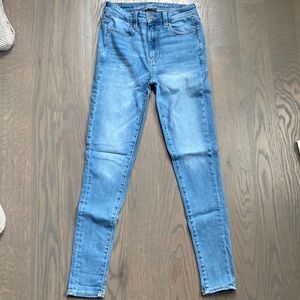 American Eagle skinny/stretchy jeans!!